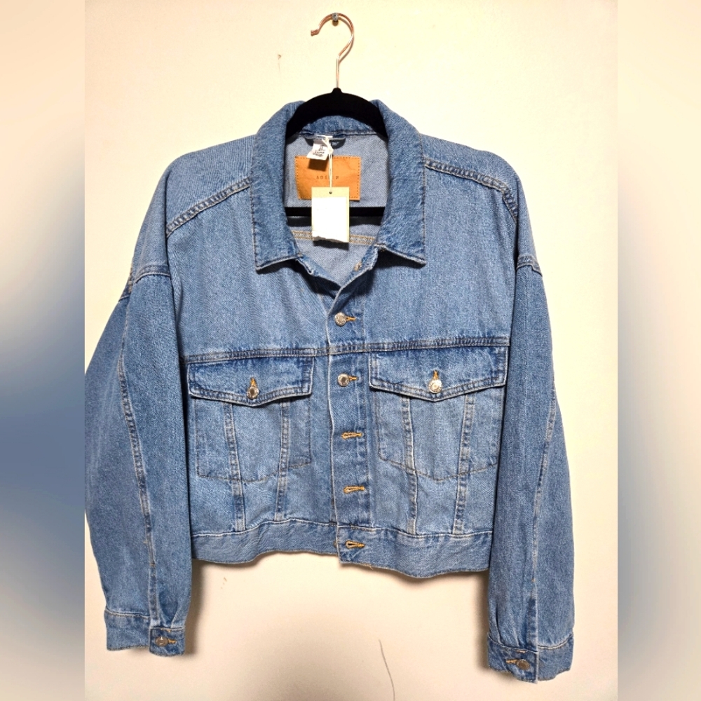 ✨️Brand new Womens H&M denim jacket- Size Large ✨️